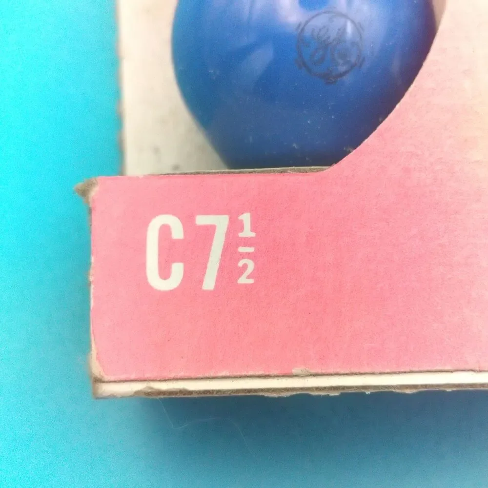 Vintage GE General Electric C7 1/2 Blue Christmas Light Bulbs 4-Pack Indoor